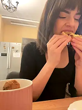 Miranda Kerry online show from 10/17/25, 06:39