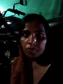 Snapshot of Cut_rajbati chatting on 10/15/25, 01:30 Cut rajbati online show from 10/15/25, 01:30
