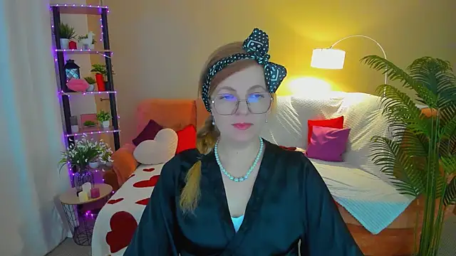 YourUniverser online show from 03/19/26, 04:23