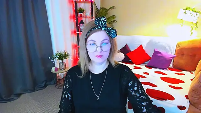 YourUniverser online show from 04/19/26, 11:11