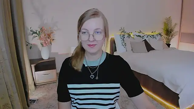 YourUniverser online show from 09/14/25, 11:10