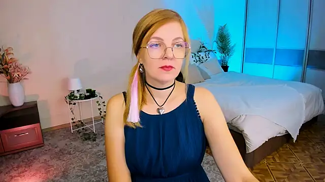 YourUniverser online show from 09/10/25, 04:33