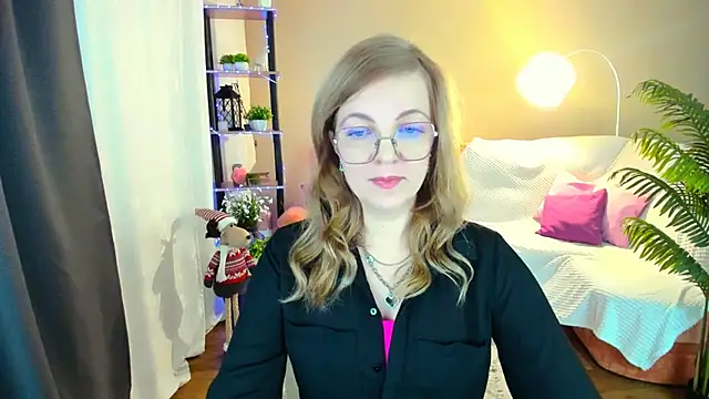 YourUniverser online show from 11/23/25, 09:19