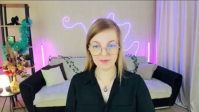 YourUniverser online show from 11/14/25, 09:13