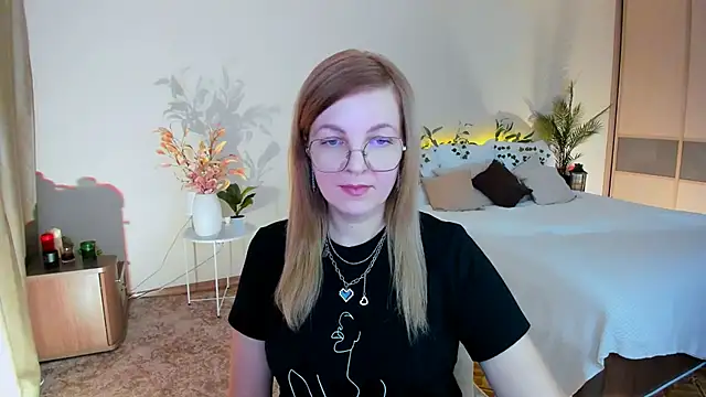 YourUniverser online show from 11/15/25, 09:57