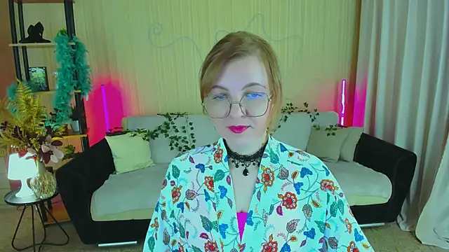 YourUniverser online show from 11/30/25, 09:43