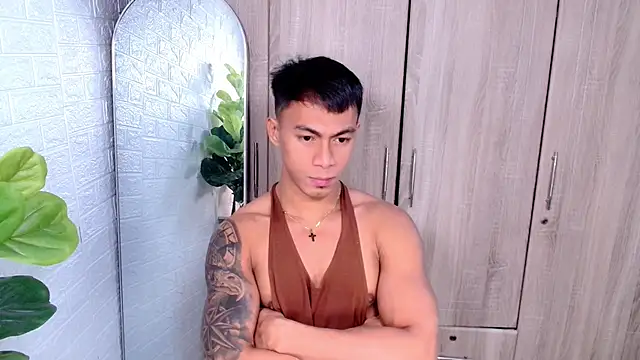 PinooyMilker online show from 10/08/25, 03:52