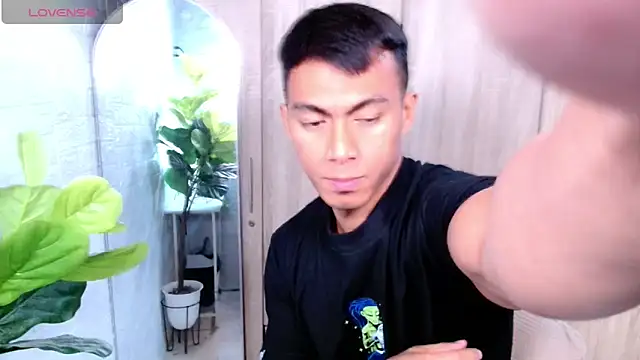 PinooyMilker online show from 02/09/26, 03:26