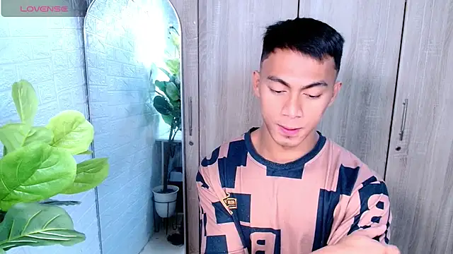 PinooyMilker online show from 02/18/26, 03:26