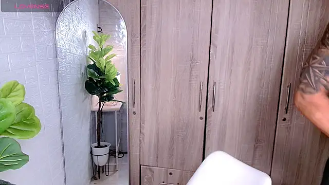 PinooyMilker online show from 09/30/25, 02:17