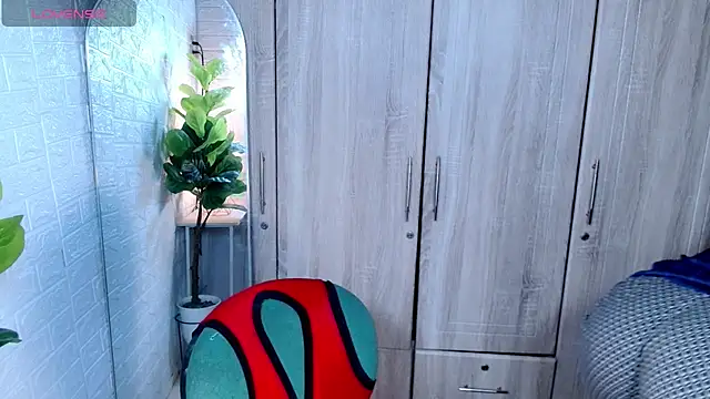 PinooyMilker online show from 12/15/25, 01:06