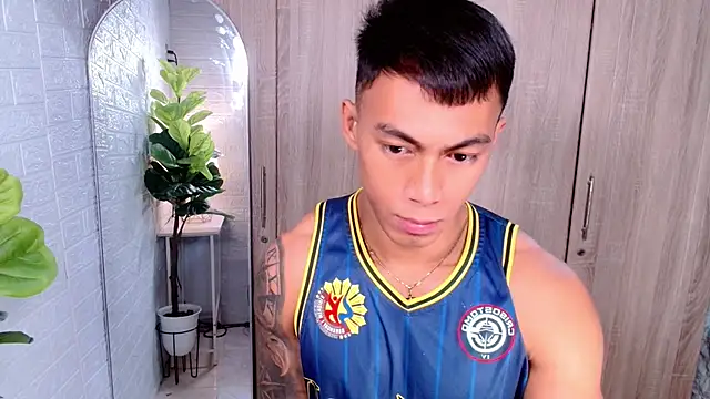 PinooyMilker online show from 10/03/25, 02:26