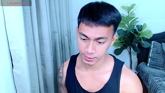 Snapshot of PinooyMilker chatting on 06/22/26, 03:31 PinooyMilker online show from 06/22/26, 03:31
