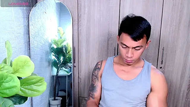 PinooyMilker online show from 02/13/26, 02:44