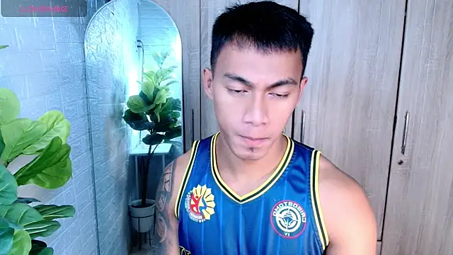 Snapshot of PinooyMilker chatting on 04/30/26, 11:39 PinooyMilker online show from 04/30/26, 11:39