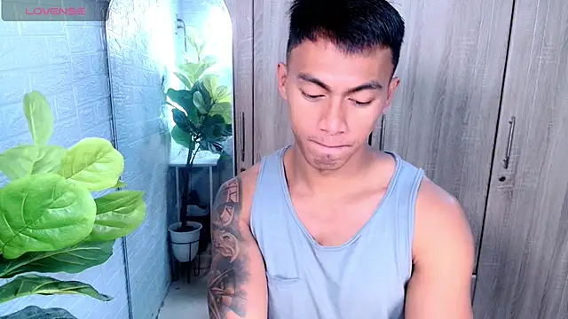 PinooyMilker online show from 02/23/26, 04:25