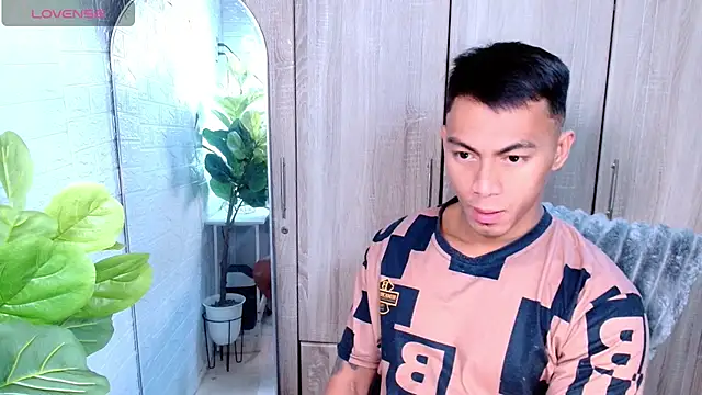 PinooyMilker online show from 02/19/26, 01:24