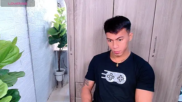 PinooyMilker online show from 11/28/25, 04:12