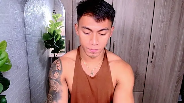 PinooyMilker online show from 10/28/25, 02:56