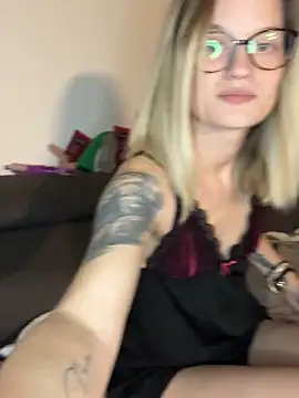 Lesamantssexy online show from 02/17/26, 07:22