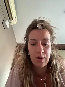 EvvaMur online show from 11/26/25, 01:49