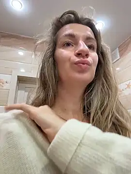 EvvaMur online show from 03/17/26, 02:03