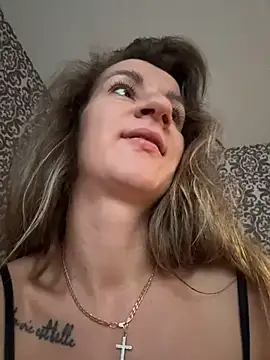 EvvaMur online show from 02/19/26, 01:57