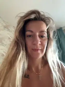 EvvaMur online show from 02/25/26, 02:01