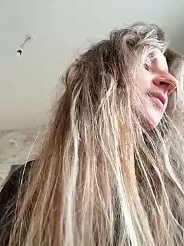 EvvaMur online show from 03/05/26, 01:57