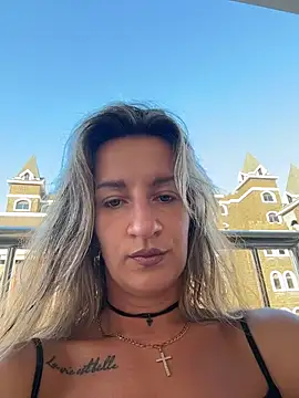 EvvaMur online show from 12/17/25, 01:10