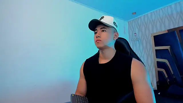 Snapshot of Draven_Marceaux chatting on 11/07/25, 11:26 Draven Marceaux online show from 11/07/25, 11:26