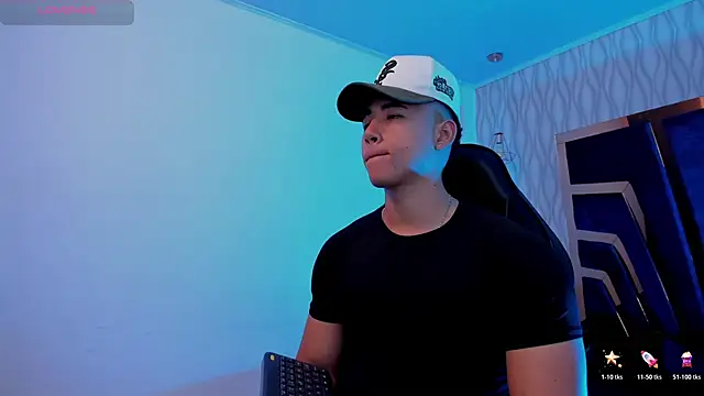 Snapshot of Draven_Marceaux chatting on 11/14/25, 11:36 Draven Marceaux online show from 11/14/25, 11:36