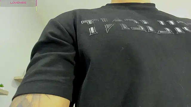 Snapshot of Draven_Marceaux chatting on 06/03/26, 11:22 Draven Marceaux online show from 06/03/26, 11:22
