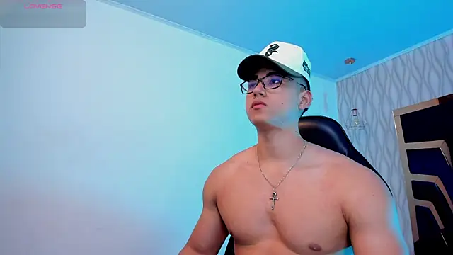 Snapshot of Draven_Marceaux chatting on 10/22/25, 11:31 Draven Marceaux online show from 10/22/25, 11:31