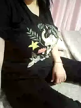 Snapshot of zerdaliii chatting on 03/26/26, 04:27 zerdaliii online show from 03/26/26, 04:27