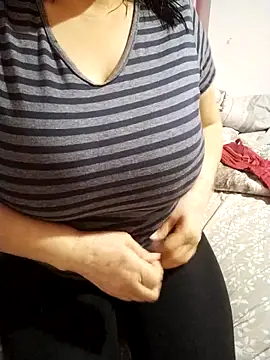 Snapshot of zerdaliii chatting on 03/21/26, 05:06 zerdaliii online show from 03/21/26, 05:06