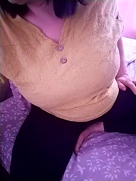 Snapshot of zerdaliii chatting on 03/22/26, 05:32 zerdaliii online show from 03/22/26, 05:32