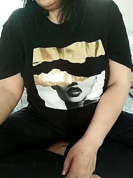 Snapshot of zerdaliii chatting on 02/24/26, 06:47 zerdaliii online show from 02/24/26, 06:47