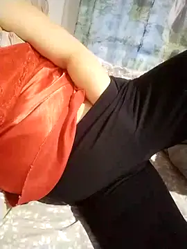 Snapshot of zerdaliii chatting on 02/09/26, 03:32 zerdaliii online show from 02/09/26, 03:32