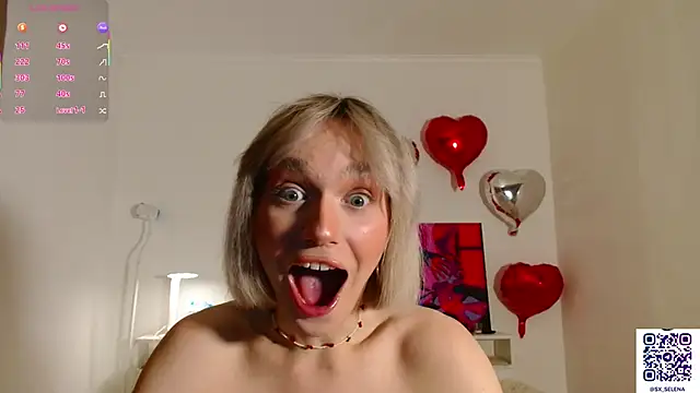 Ice Strawberry online show from 02/15/26, 03:07