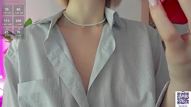 Ice Strawberry online show from 03/07/26, 03:02