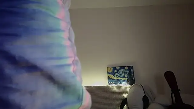 Snapshot of Pixxxis chatting on 11/27/25, 01:06 Pixxxis online show from 11/27/25, 01:06