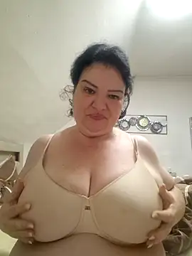 curvymilfxx990 online show from 10/23/25, 08:07