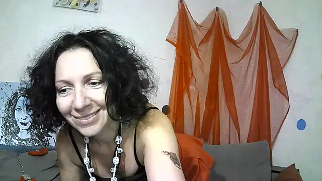 Snapshot of ValleriWind chatting on 09/08/25, 09:25 ValleriWind online show from 09/08/25, 09:25