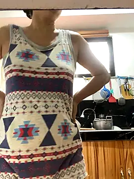 Snapshot of wildpussycat69 chatting on 11/25/25, 03:29 wildpussycat69 online show from 11/25/25, 03:29