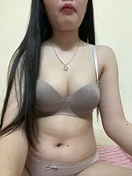 Xu Xubaby online show from 12/18/25, 11:47