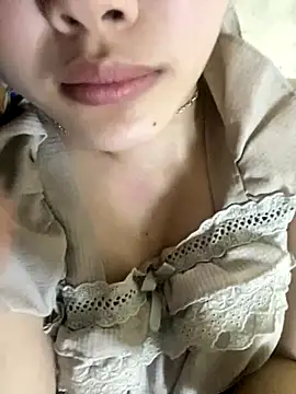 Xu Xubaby online show from 11/12/25, 03:27