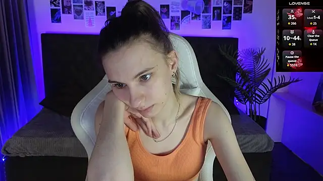 kaleriyaa  online show from 02/23/26, 01:29