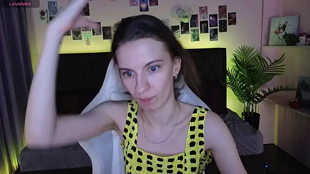 kaleriyaa  online show from 12/02/25, 02:56