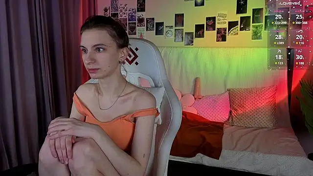 kaleriyaa  online show from 03/24/26, 01:27